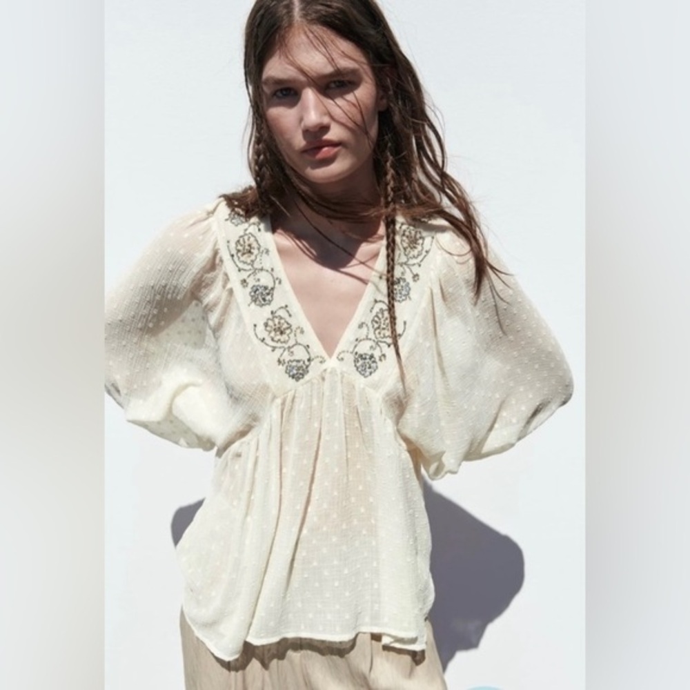 Nwot Anthropologie AzelHazelHazelHazelHaze Bohemian Beaded Flowy long sleeve S